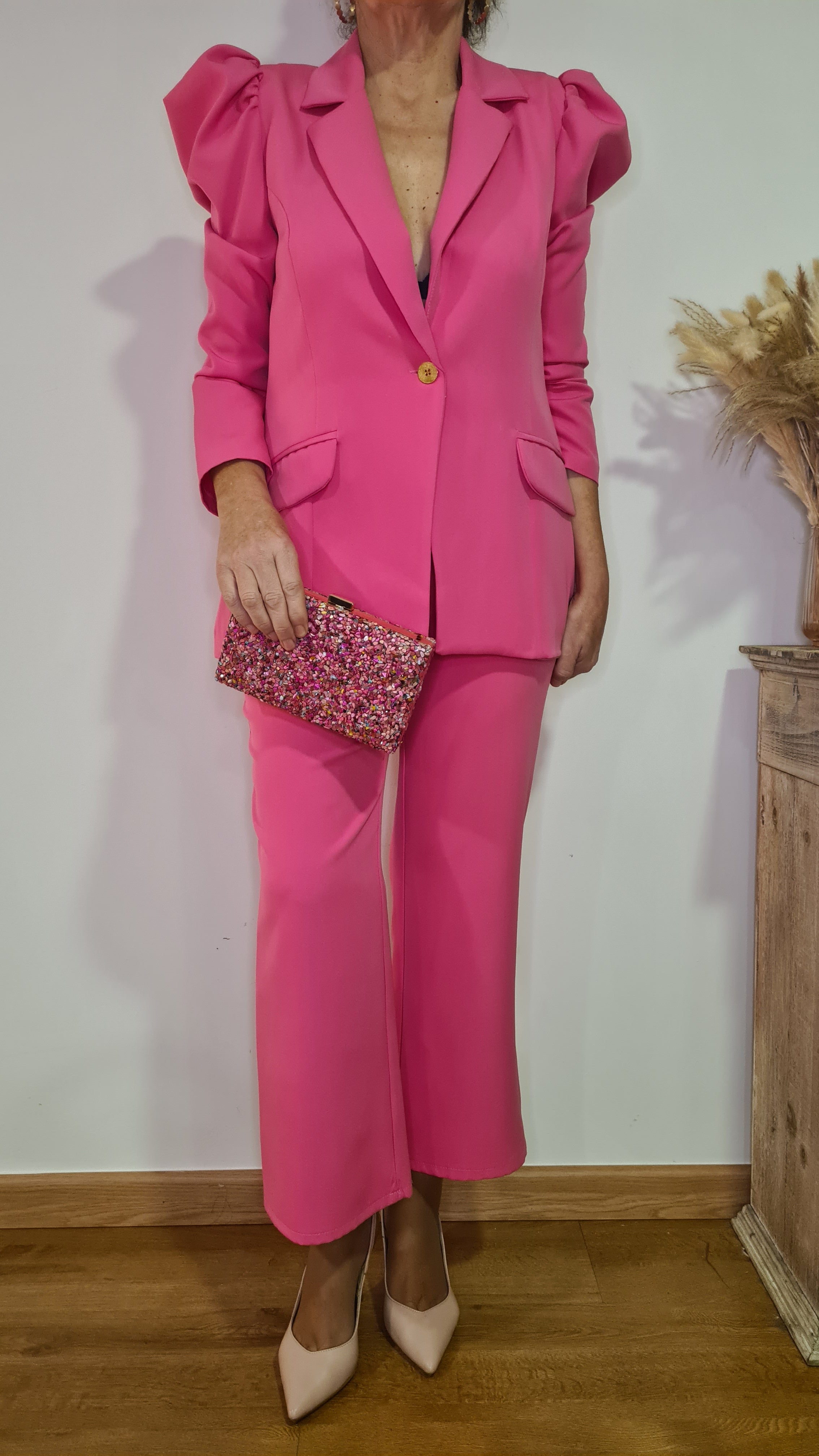 Traje Fucsia