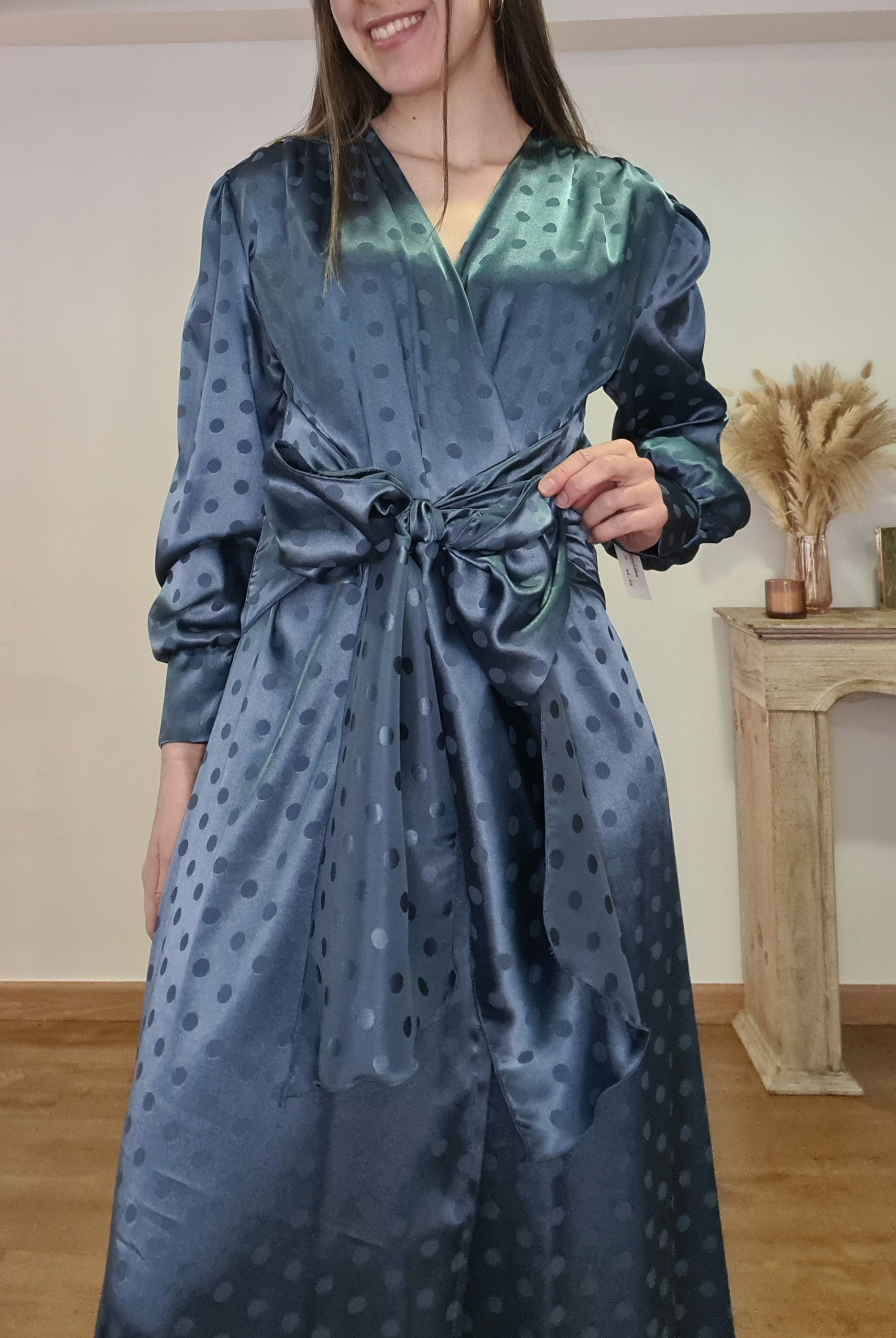 Vestido Raso Lunares