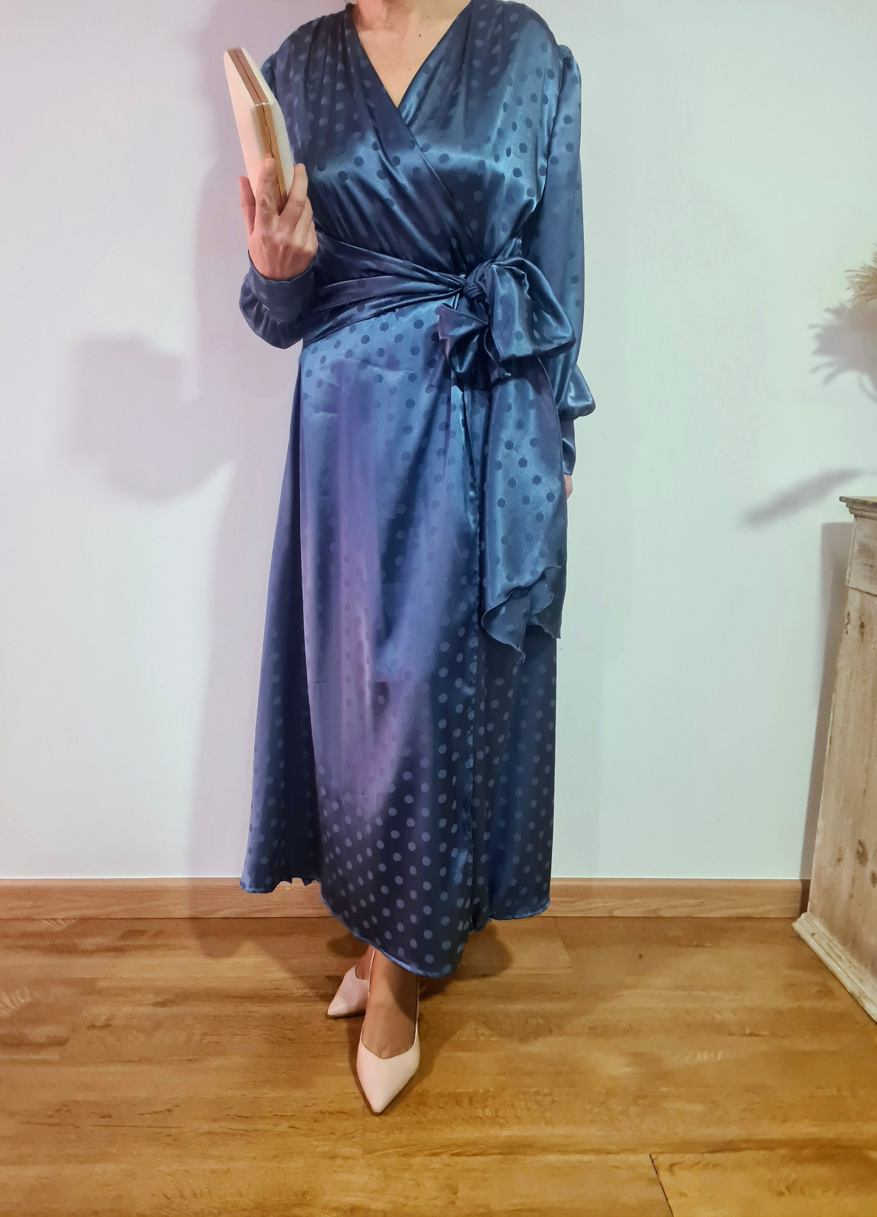 Vestido Raso Lunares