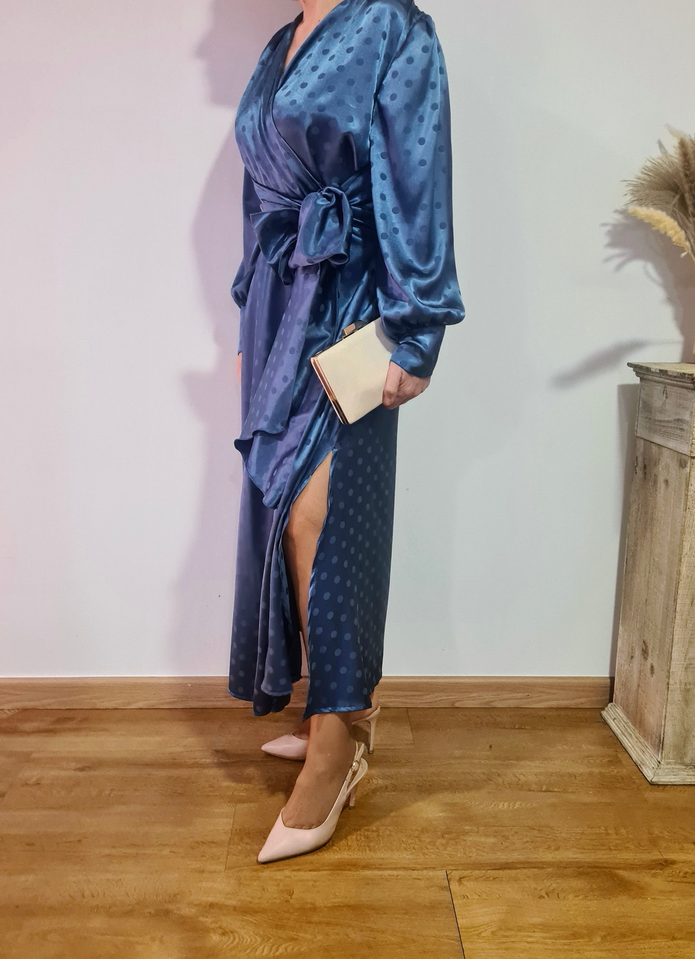 Vestido Raso Lunares