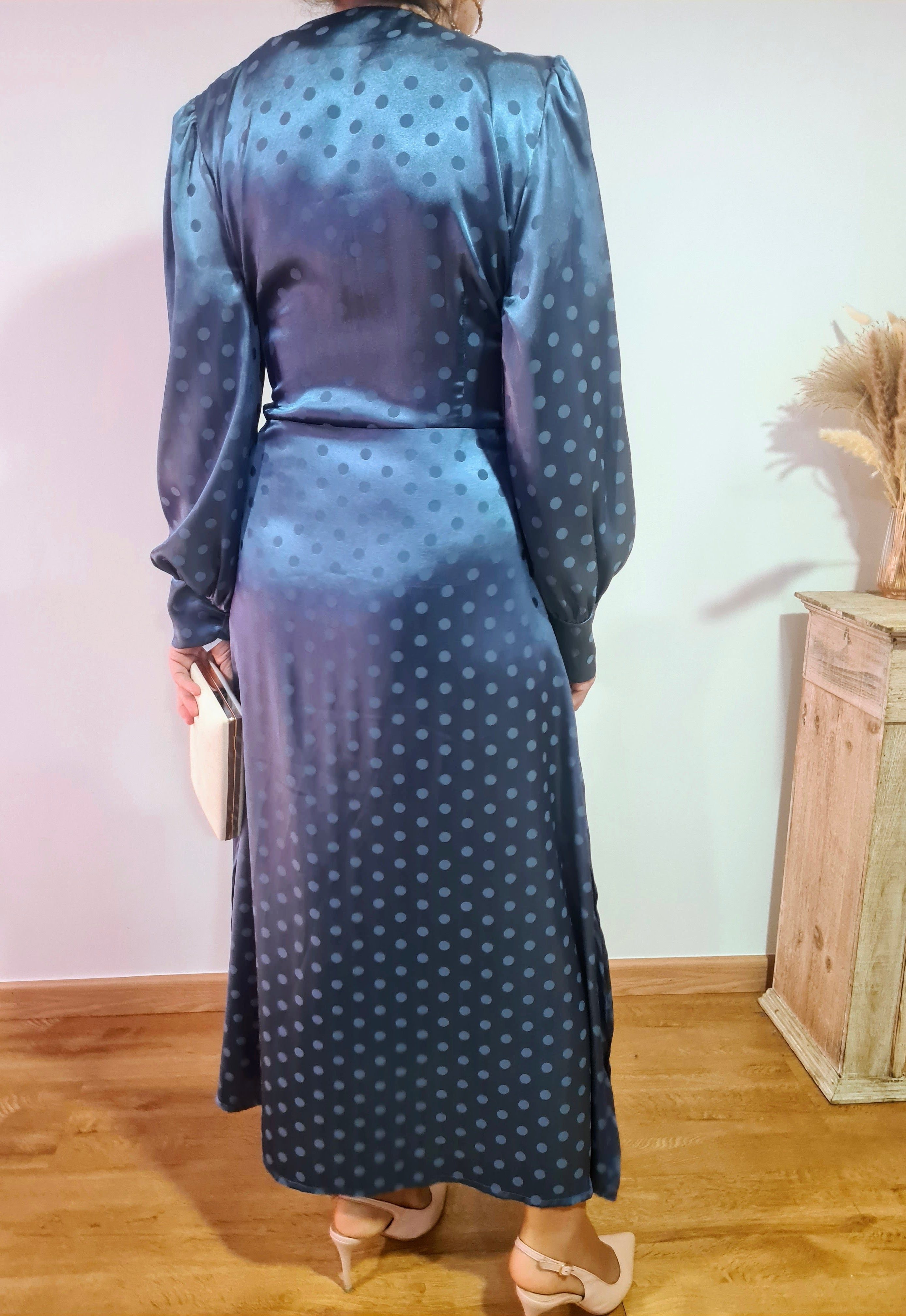 Vestido Raso Lunares