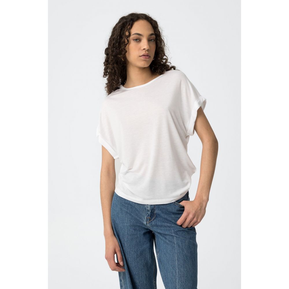 Camiseta Beis Mangaba