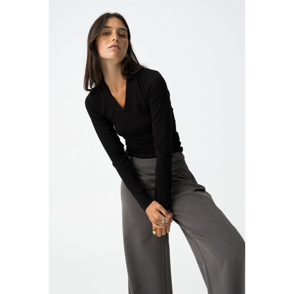 Camiseta Negra Brenna