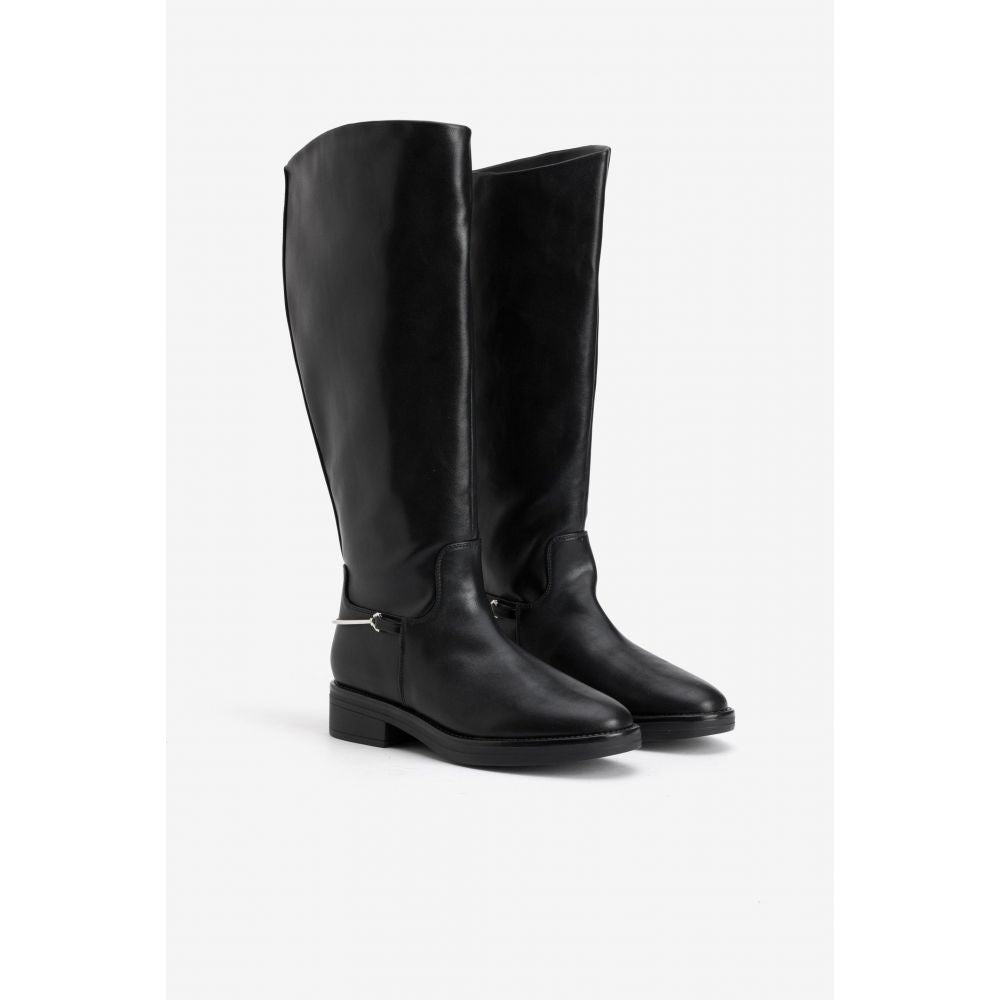 Botas Negras Bezzie