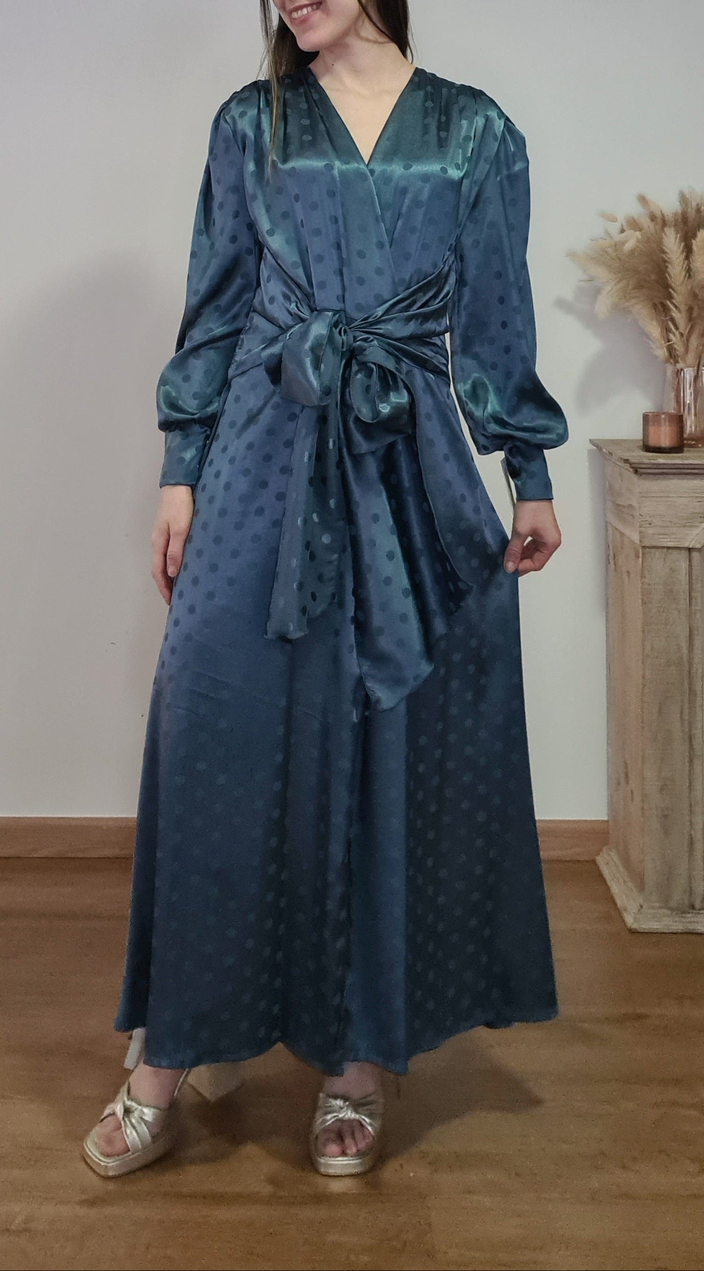 Vestido Raso Lunares