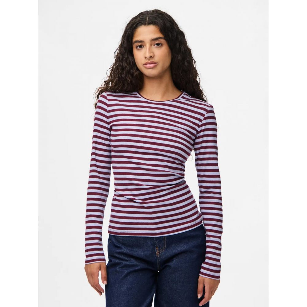 Camiseta burdeos Ruka